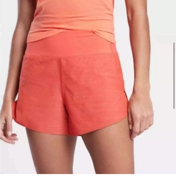 ATHLETA Plus Size Run With It Textured 3.5” Short-Space Dye Orange Short 1X - Picture 3 of 7